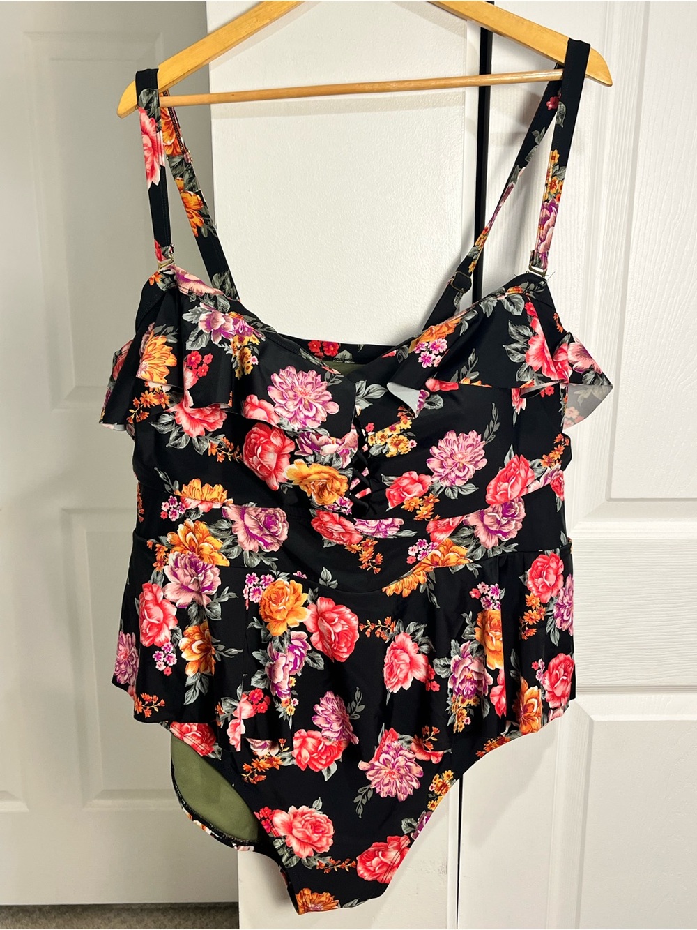 Plus Size 4X Tropical Floral Swimsuit | Ruffle One-Piece ​ | Terra & Sky -Beach